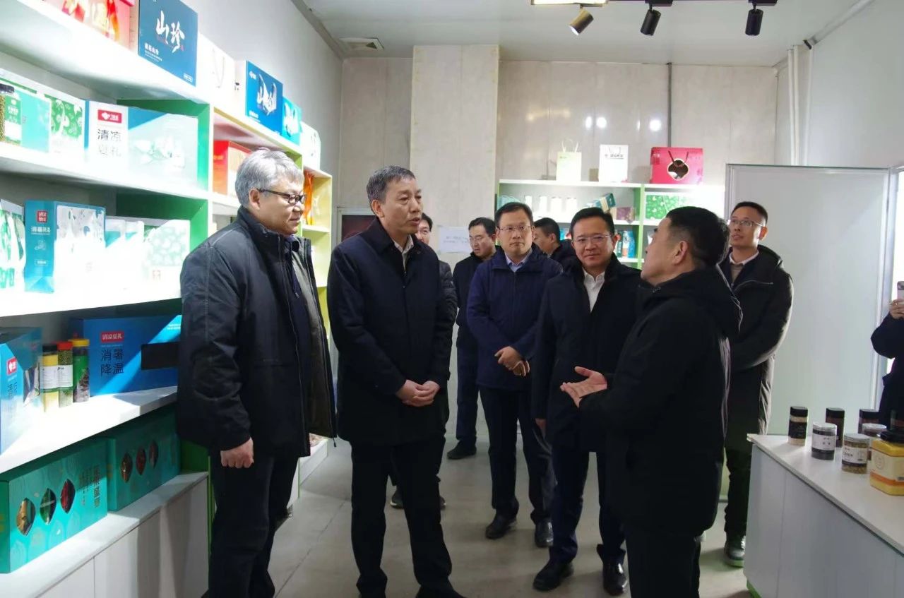 陳鳴波赴河北淶源督導檢查航天科技集團定點(diǎn)幫扶工作